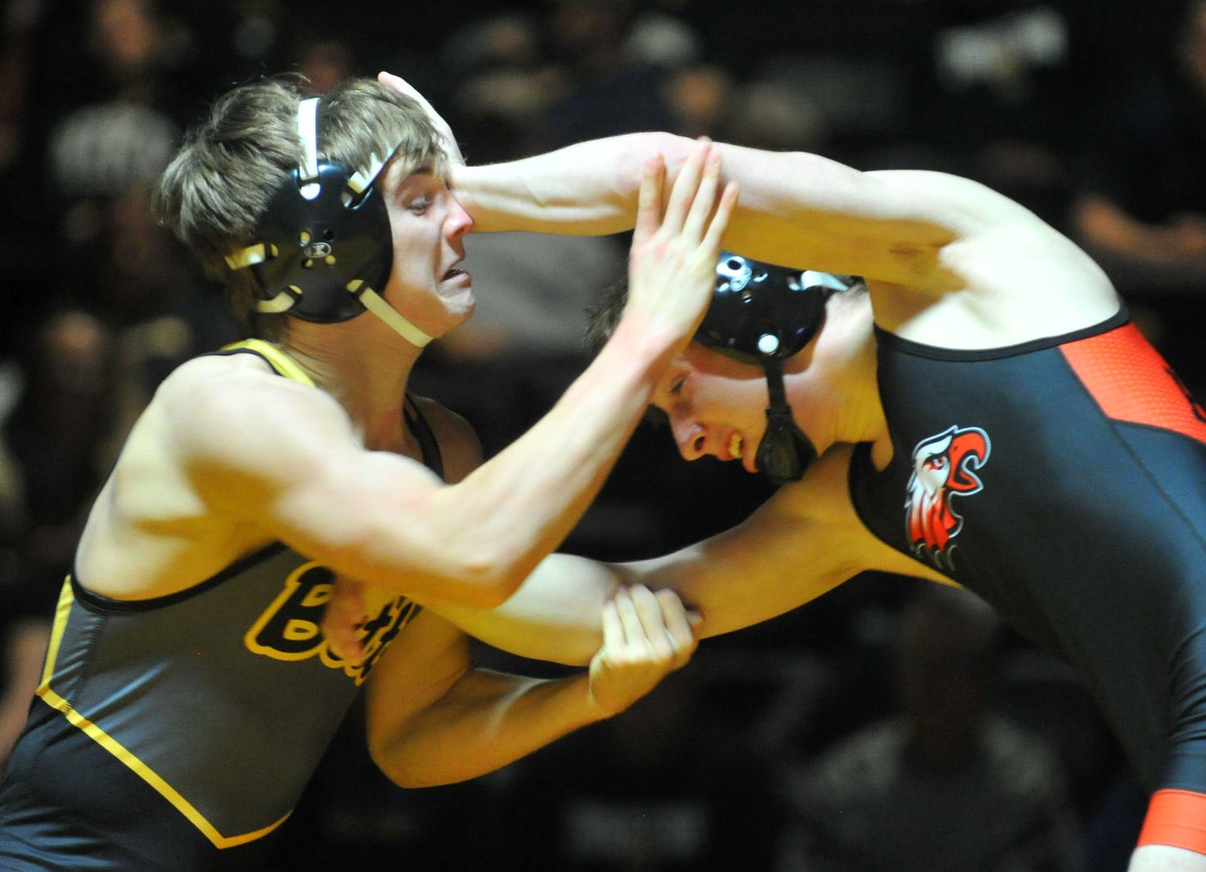 021220-qc-spt-bett-wrestling-720